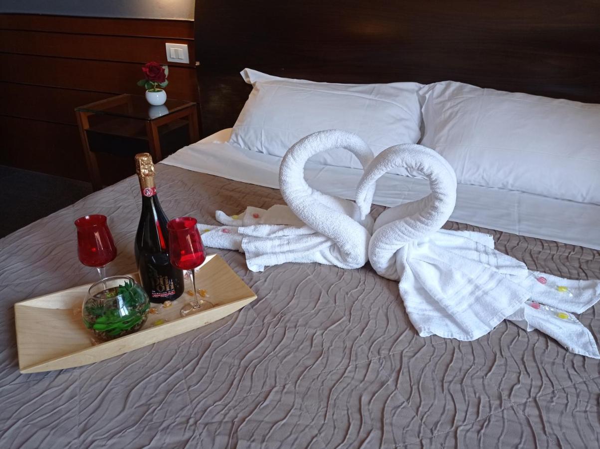 Romalive Hotel Extérieur photo