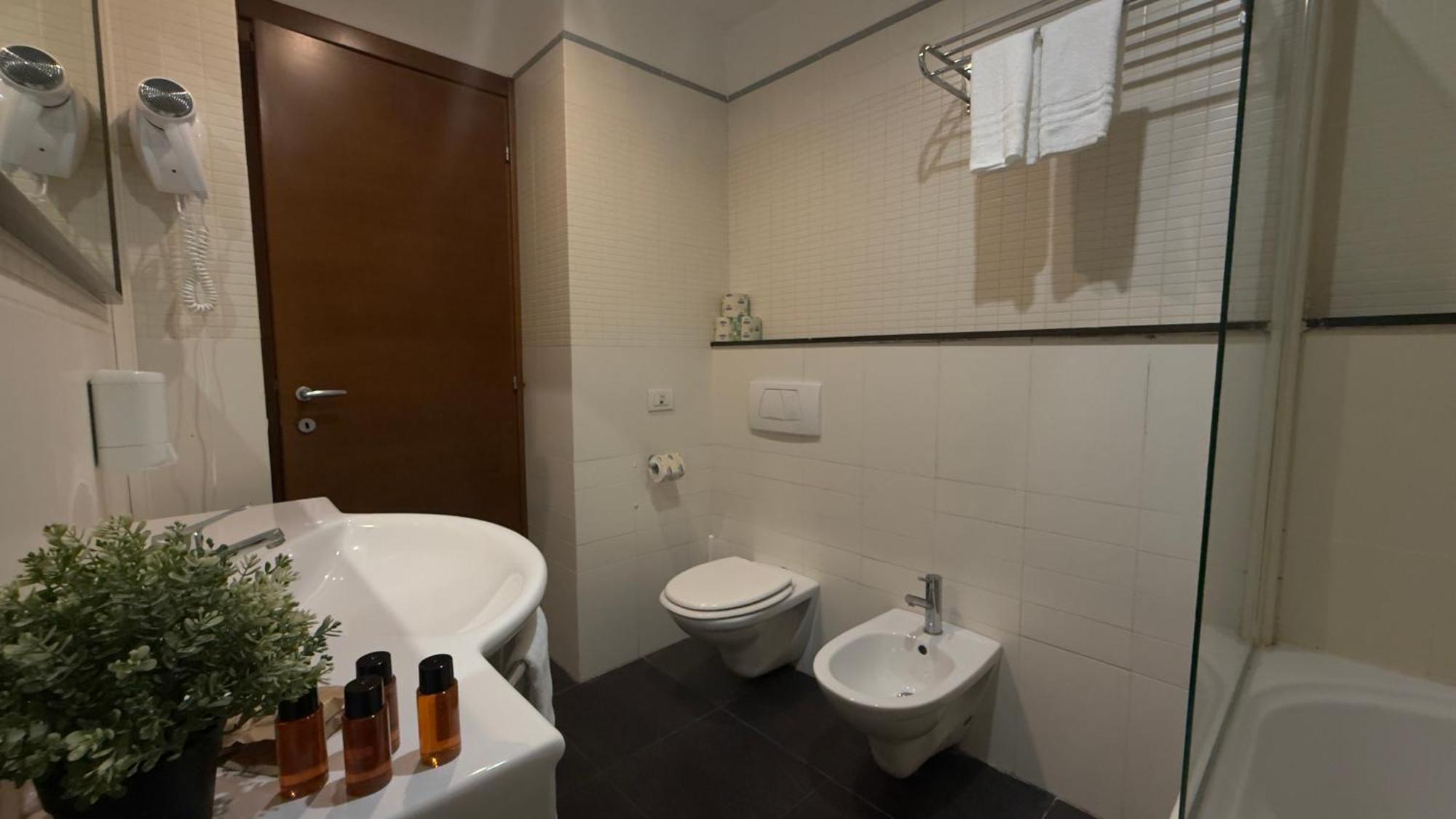 Romalive Hotel Extérieur photo